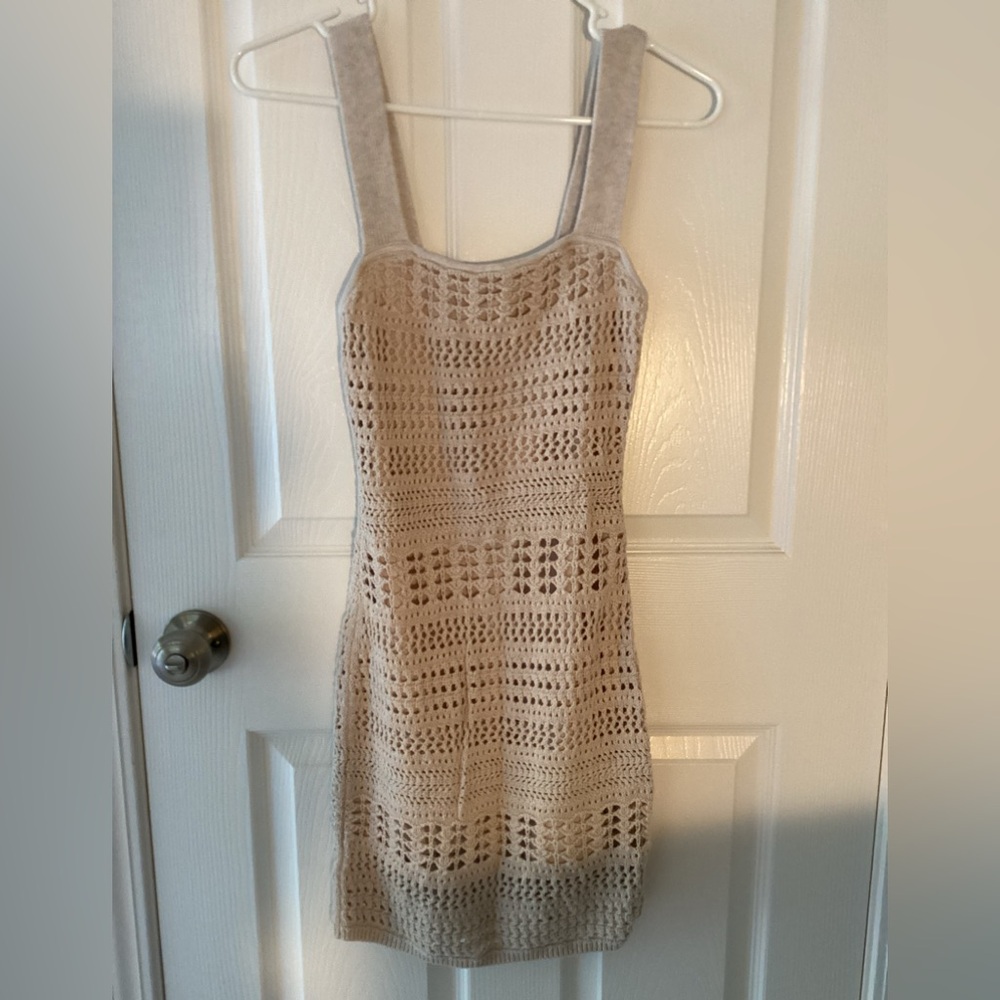 Abercrombie & Fitch Beige Knit Dress (FINALPRICEDROP) - Picture 4 of 7